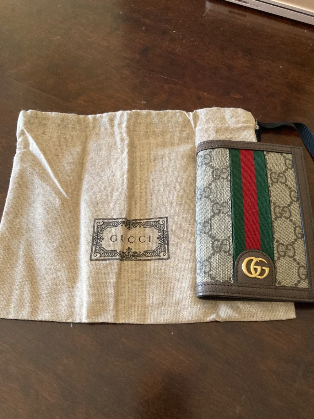 Gucci Passport Wallet - Picture 3 of 3